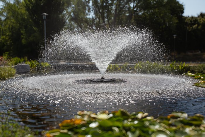 AquaForte úszó szökőkút 