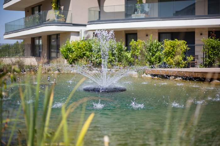 AquaForte úszó szökőkút 